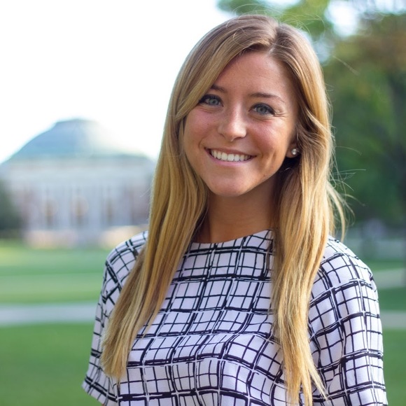 Meet the Posher Other - Meet your Posher, Laura